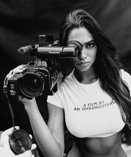 Arianny Negron star du porno gratuite galerie