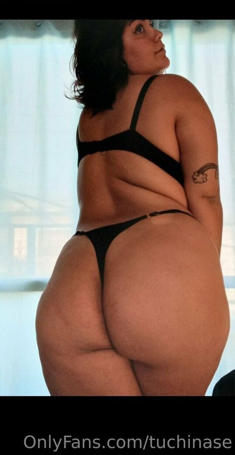 tuchinase modèle porno images