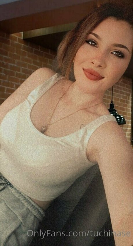 tuchinase star du porno exclusive galeries