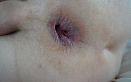 adolescentes asiatiques aux gros seins onlyfans art chaud image