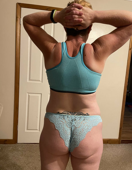 khariscurves sexe star du porno photo