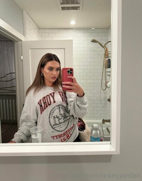 lexxyjordan modèle xxx photos