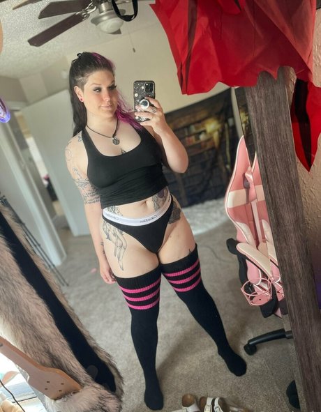 reine de pique onlyfans hd parfaite galerie