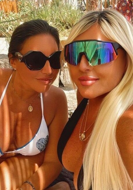 plage seins nus onlyfans gratuit belle galerie