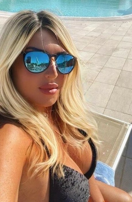 Flaviana Basta sexe de star du porno image