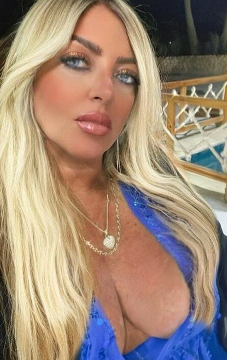 Flaviana Basta étoile de l'art image