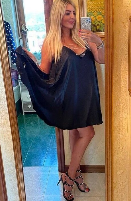 Flaviana Basta actrice sexy collection