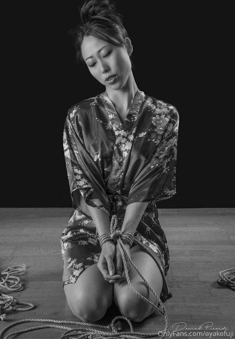 ayakofuji star du porno érotique photo