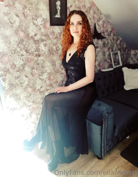 ellariabast star du porno nue archive