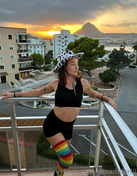 lamamifertil nus star du porno collection