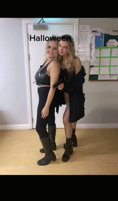 grosse bite anale uniquementfans chaud belle image