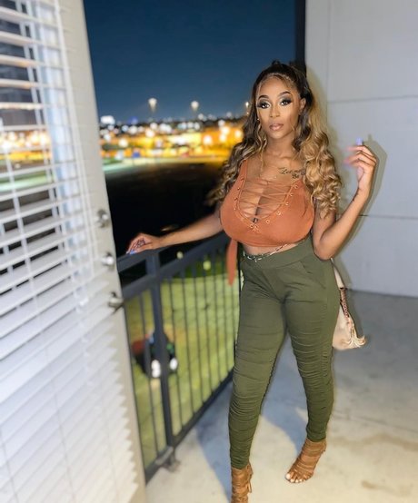 Katarra Mcduffie modèle archive