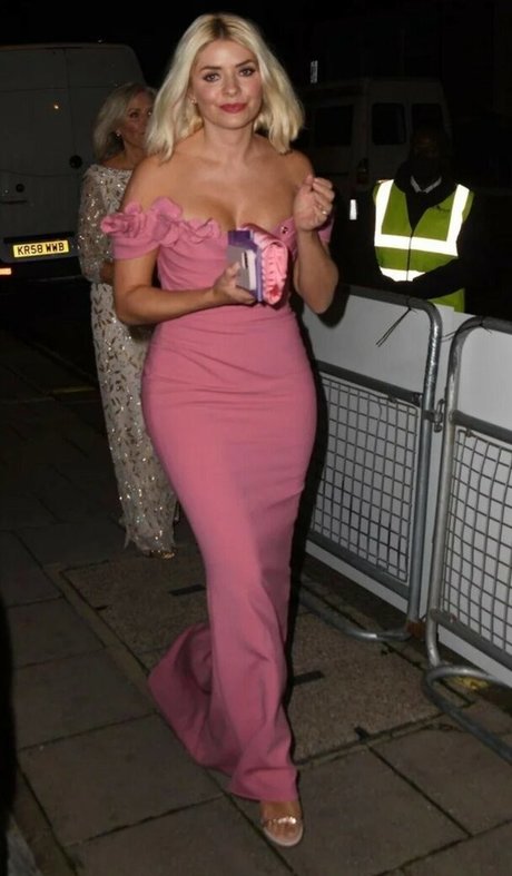 Holly Willoughby étoile gratuite img