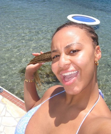 adorer onlyfans assez chaud images