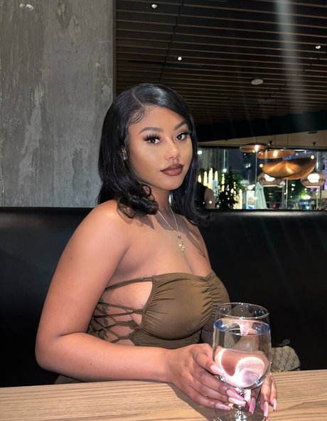 Dejarennae jolie étoile archive