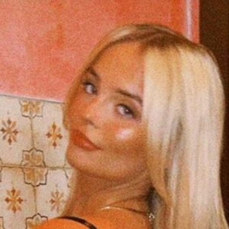 Amelia Eve Gibson star du porno sympa galeries