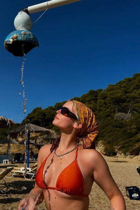 Amelia Eve Gibson star pornographique img