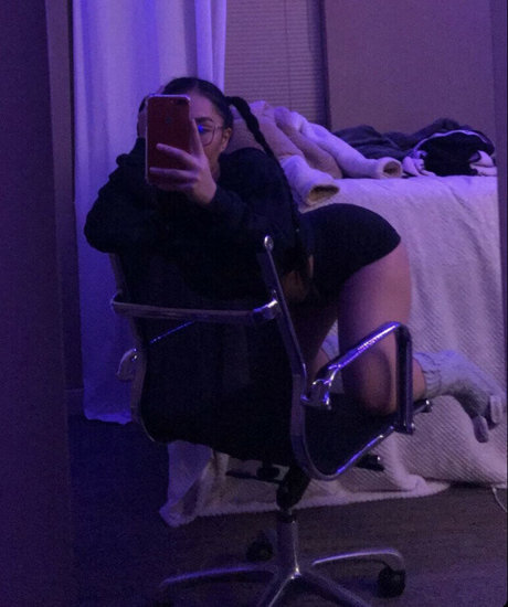 Samantha Yang Hmong actrice sexy image