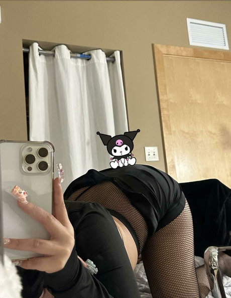 Samantha Yang Hmong étoile érotique des photos