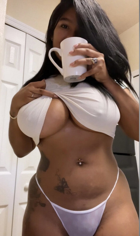 Pena Torres modèle joli img