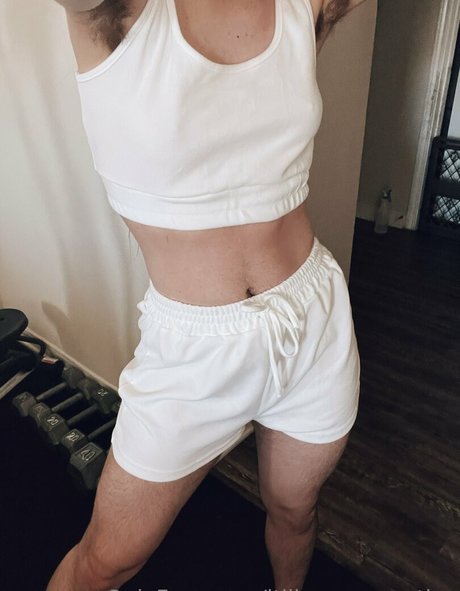 filles célèbres onlyfans nu libre photos