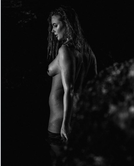 Paige Montana De Cinque actrice de nus images