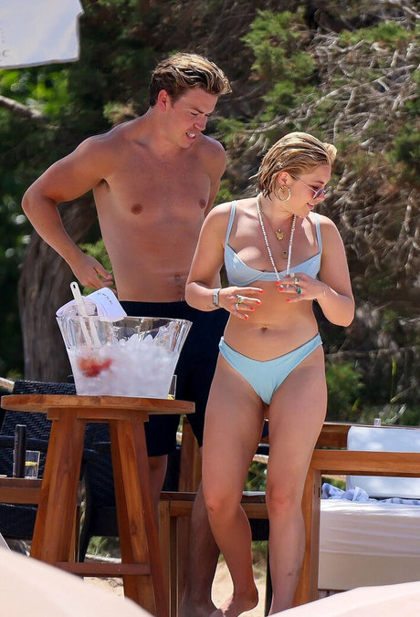 fans emo uniquement érotique exclusif img