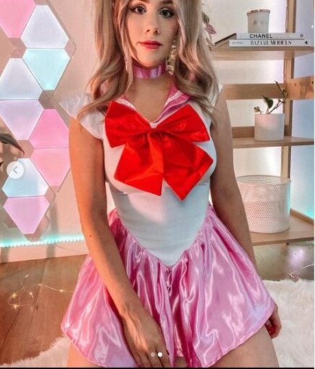 Nalopia star du porno gratuite image