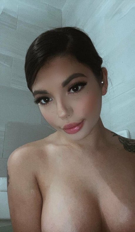 Gina Valentina art étoile images