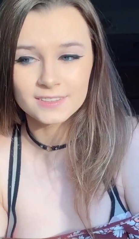 femmes au foyer uniquementfans nus sexy photo