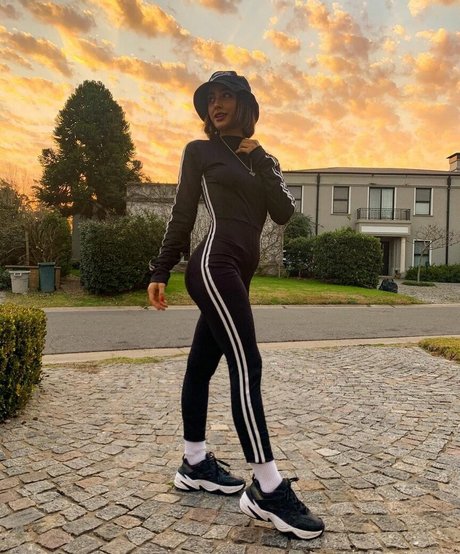 Belenegri modèle xxx collection