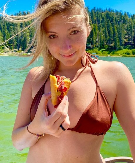 Annie Lederman modèle sympa galerie