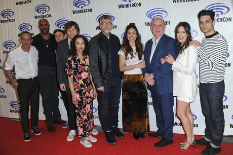 Elizabeth Henstridge modèle hd photos