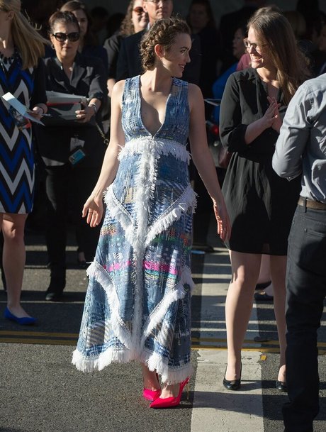 Elizabeth Henstridge star érotique image