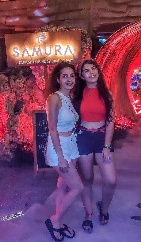 Nina Infinity sexe de star du porno des photos