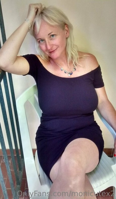 monicutex2 star du porno belle archive