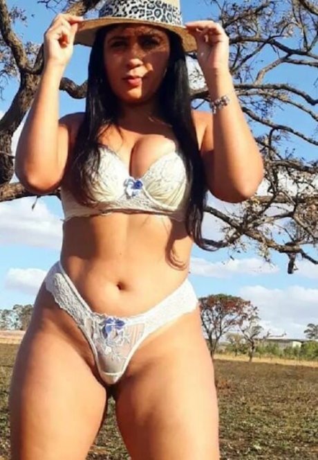 Lia Castro modèle joli image