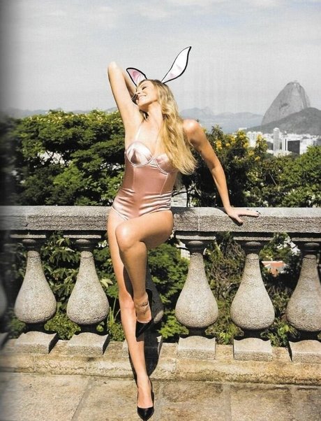 Luana Piovani étoile adulte image