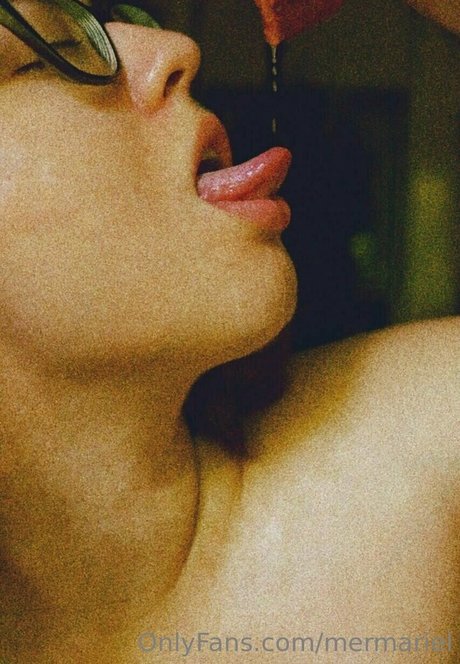 mermariel modèle pornographique collection