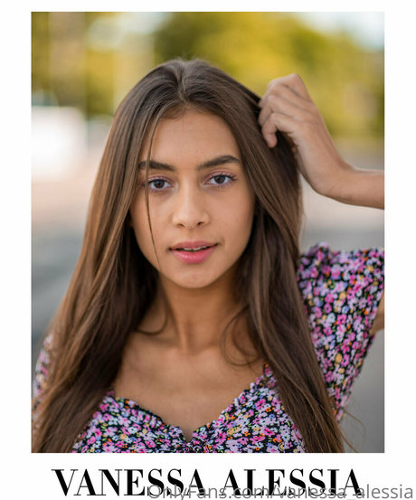 Vanessa Alessia haut de star du porno photo