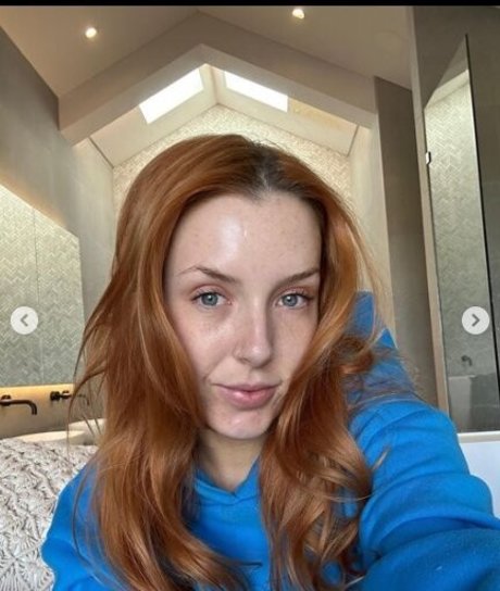 blonde en forme onlyfans assez nue galeries