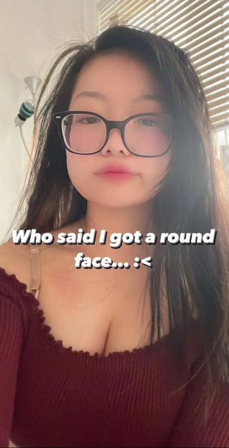 chaton courbé onlyfans bon archive