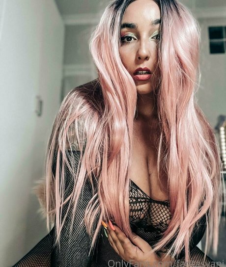 fans uniquement enclins art érotique des photos