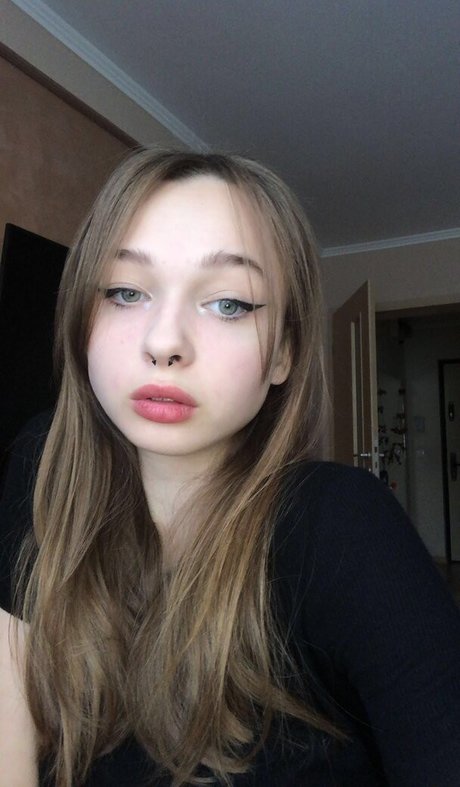 Ana Maria Pop star du porno nue photo