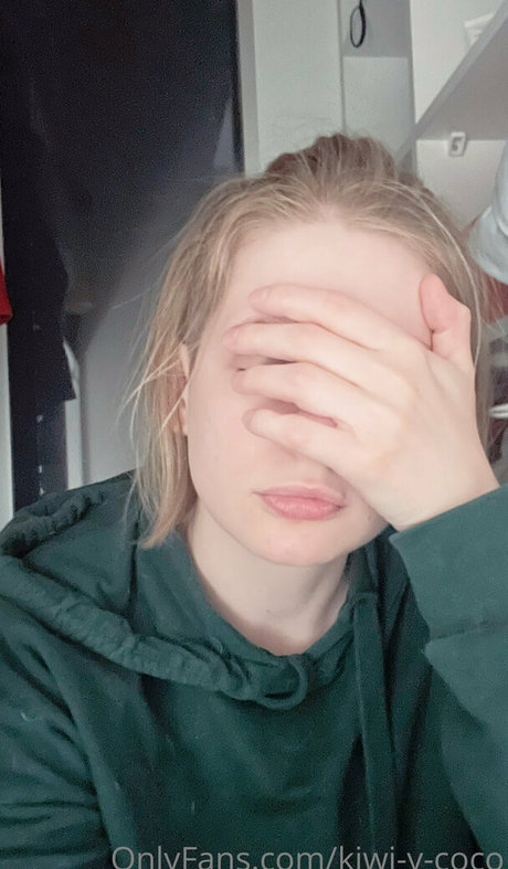 adolescents jeunes onlyfans nu libre images