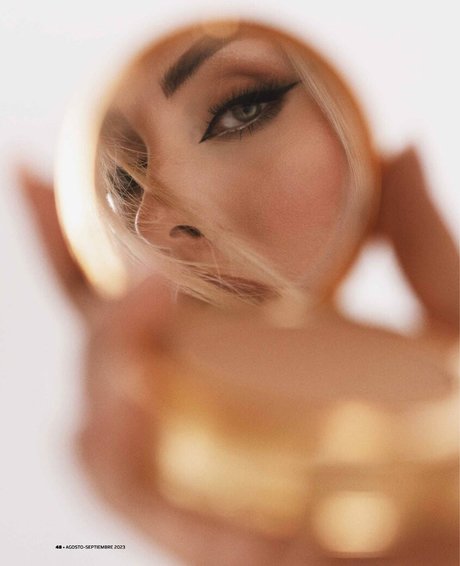 Maya Mazor modèle photo