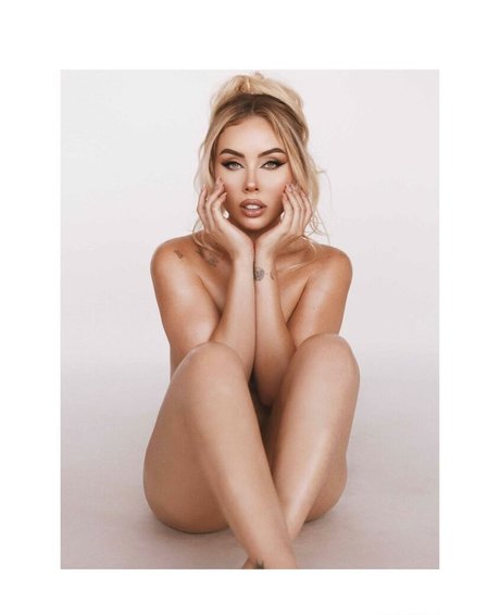 Maya Mazor étoile chaude galeries