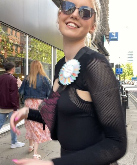 HoxieLoxie star du porno gratuite collection