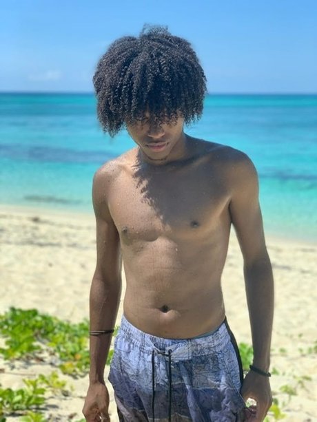 OfficialMikey242 étoile sympa img