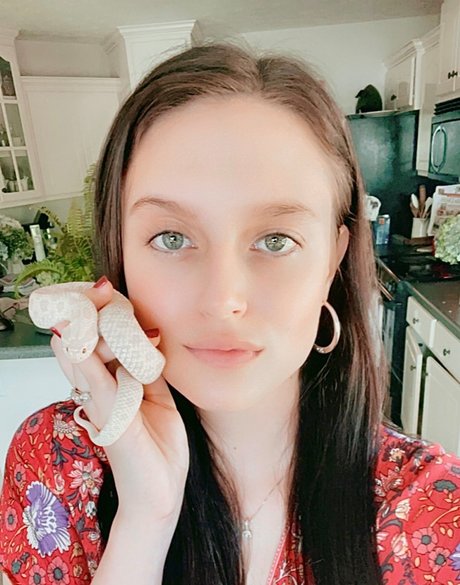 Grey Lenevn modèle pornographique images